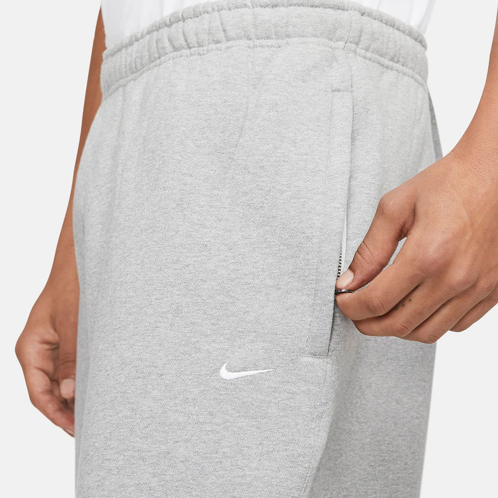 Nike genuine Solo Swoosh Men