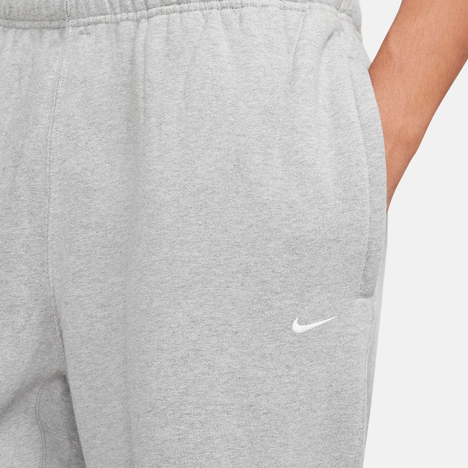 Nike genuine Solo Swoosh Men